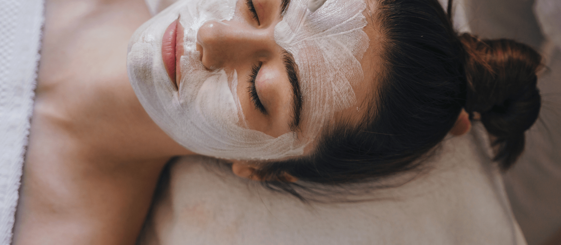 woman getting chemical peel